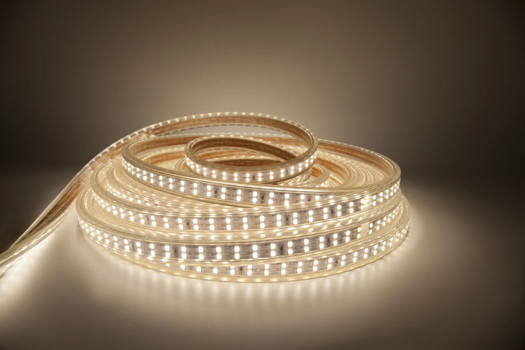 F10 220V ECO 2835 LED Strip 240D 100M