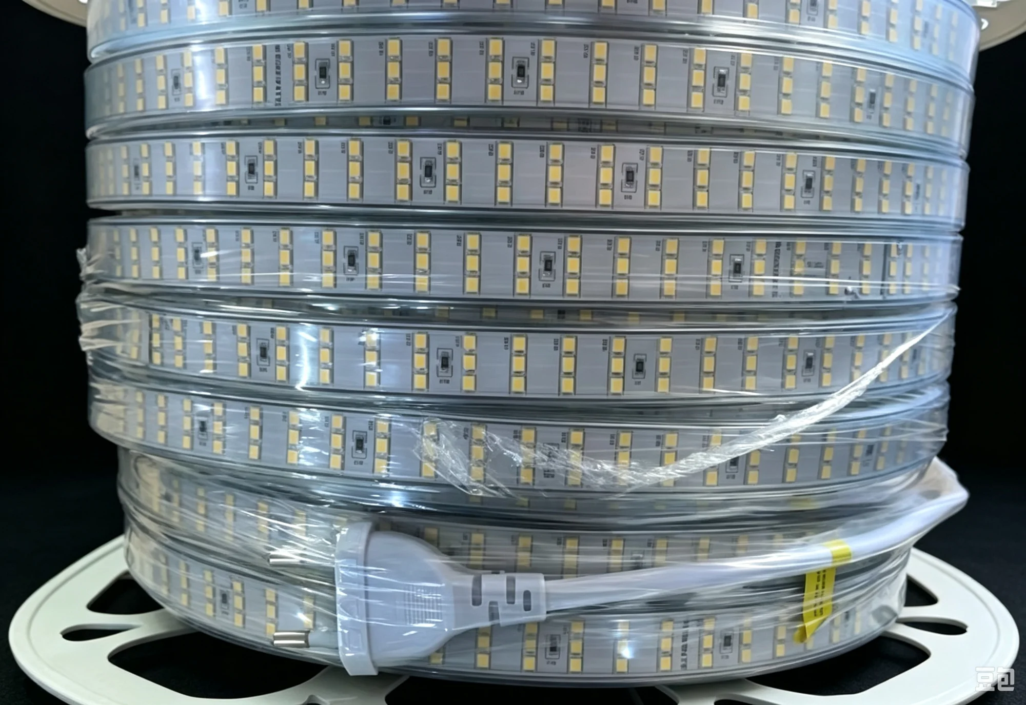 F11 220V ECO 2835 LED Strip 276D 100M