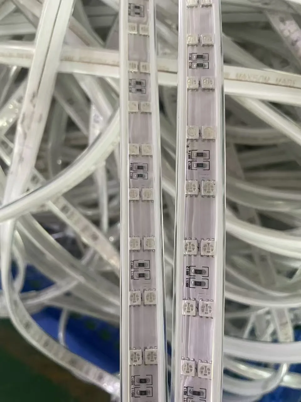F20 220V 5050 LED Strip 96D 100M